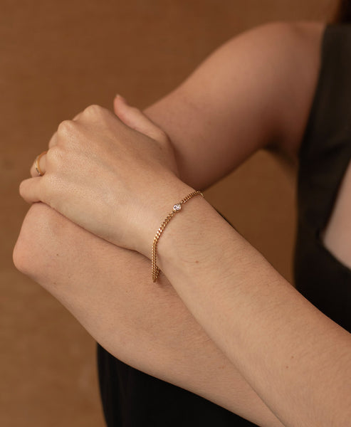 Elegant diamond ring